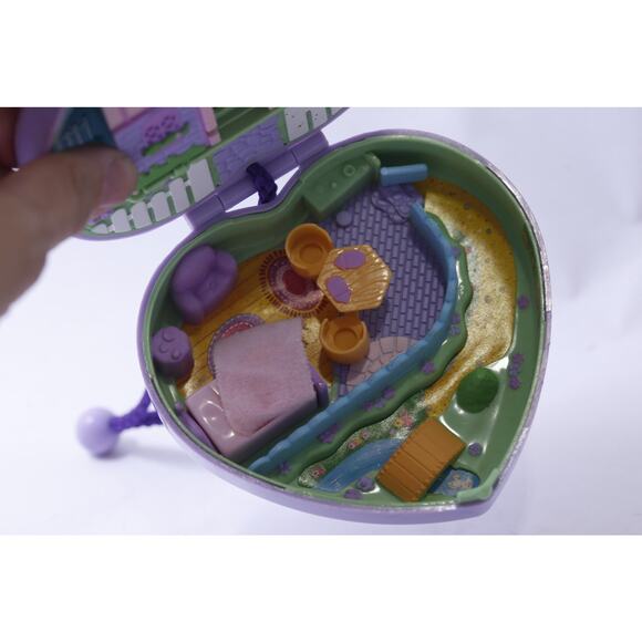 My Little Fairy Tales, Little Red Riding Hood, Purple Heart-shaped Playcase, - Picture 3 of 3